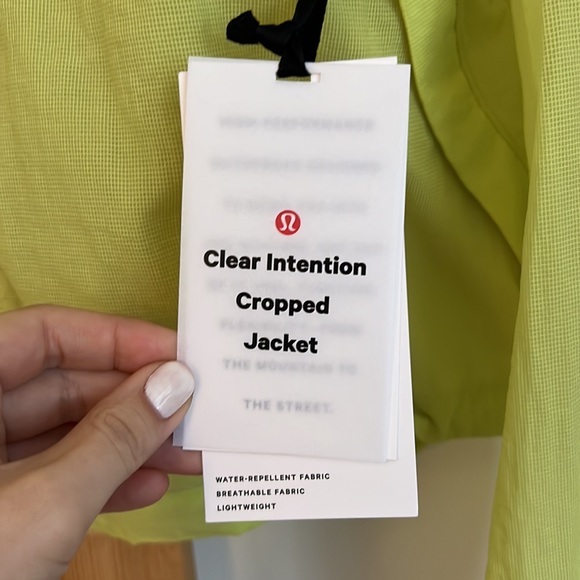 Lululemon Clear Intention Cropped Jacket NWT size 8 - Picture 3 of 7